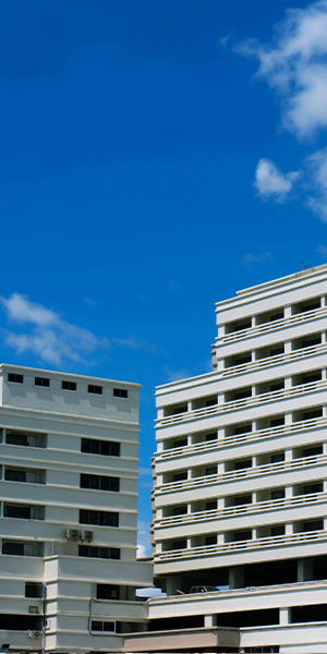 Healthcare and Hospital Construction | Geer Structural Construction Modern hospital building representing healthcare construction projects.